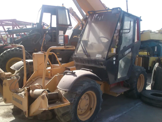 LOADER & LOADER FORKLIFT